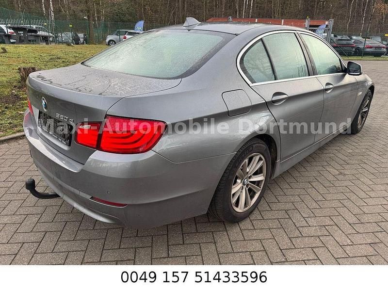 Gebraucht BMW 520 184 PS (135 kW) 2011 Grau Limousine