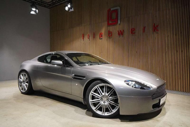 Gebraucht Aston Martin V8 Vantage 426 PS (313 kW) 2008 Tungsten silver Coupé