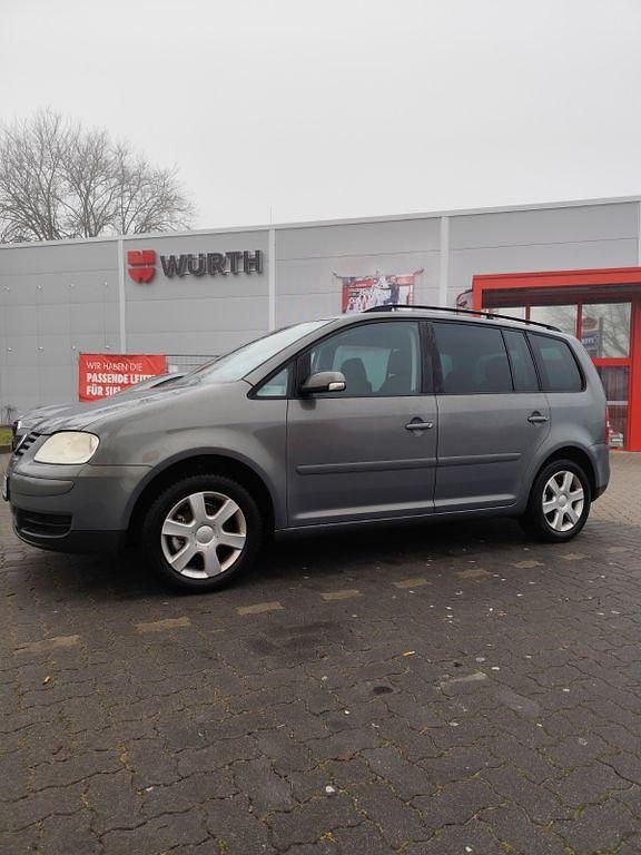 Gebraucht VW Touran Highline 116 PS (85 kW) 2006 Grau Van / Kleinbus