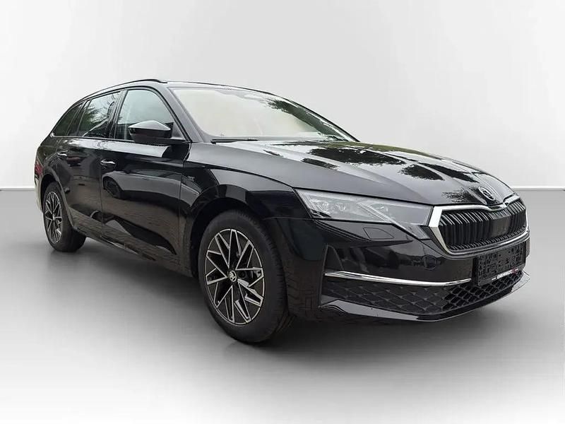 Neu Skoda Octavia Tour 110 PS (80 kW) 2025 Schwarz Kombi