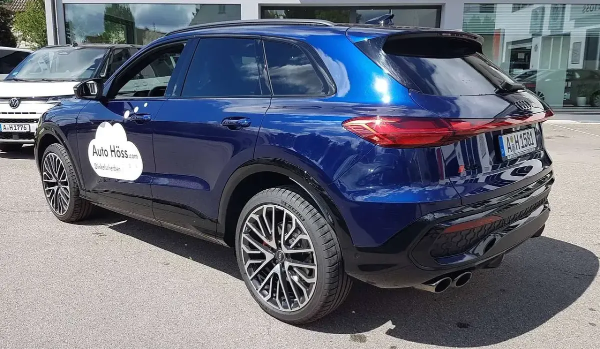 Gebraucht Audi SQ5 367 PS (269 kW) 2026 Navarrablau metallic SUV