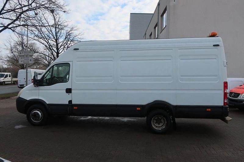 Gebraucht Iveco Daily 170 PS (125 kW) 2011 Weiß Limousine