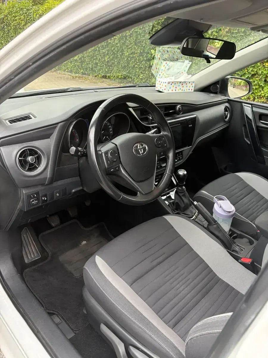 Gebraucht Toyota Auris Comfort 116 PS (85 kW) 2018 Weiß Kombi