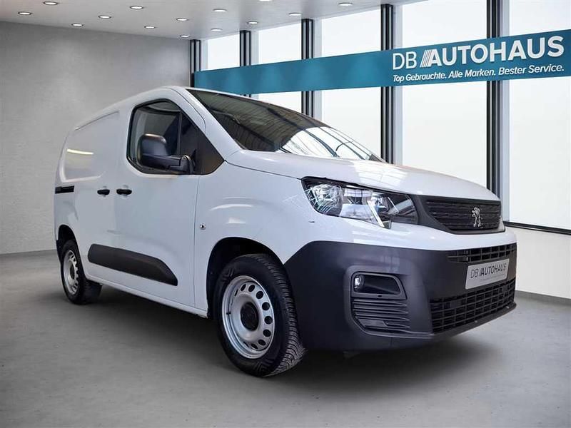 Gebraucht Peugeot Partner Premium 131 PS (96 kW) 2022 Weiß Van / Kleinbus