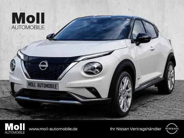 Pearl white / kf black Gebraucht 2023 Nissan Juke Tekna SUV | 24.380 € (Fairer Preis) - Bild 1/4