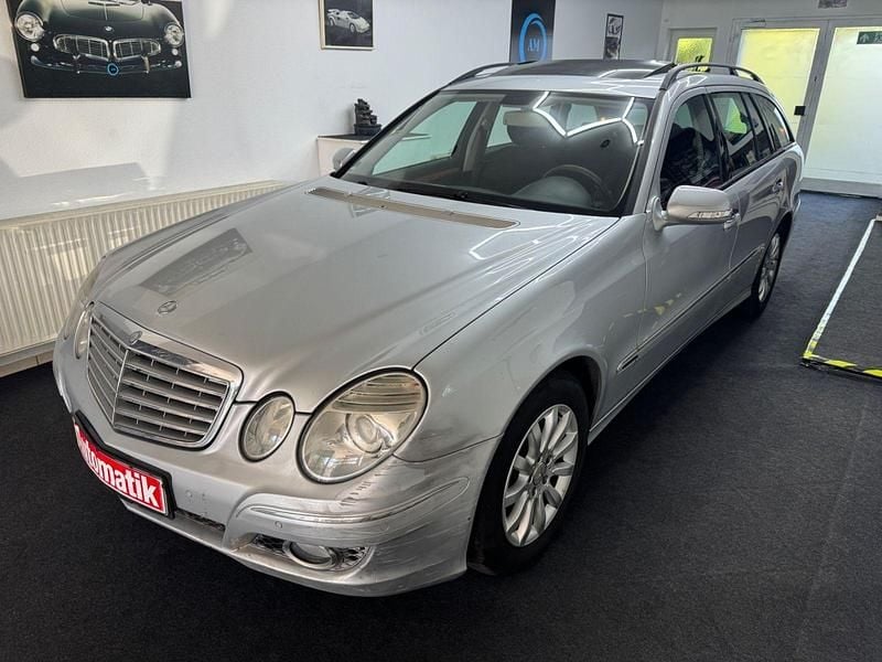 Schwarz Gebraucht 2006 Mercedes E220 Avantgarde Kombi | 2.990 € (Superpreis) - Bild 1/4