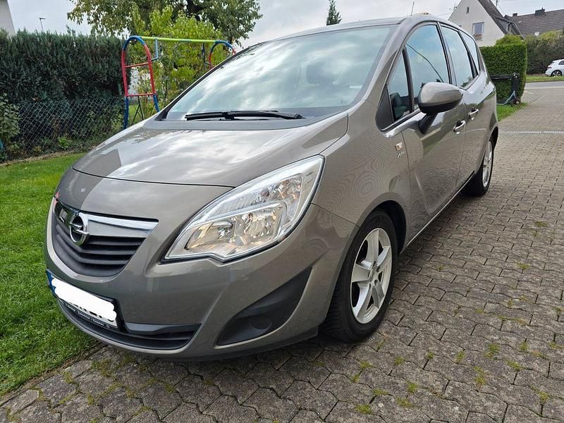 Braun Gebraucht 2013 Opel Meriva Active Van / Kleinbus | 6.300 € (Fairer Preis) - Bild 1/4