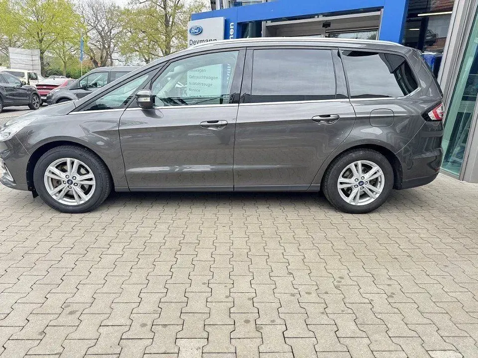 Gebraucht Ford Galaxy Titanium 150 PS (110 kW) 2020 Grau Van / Kleinbus