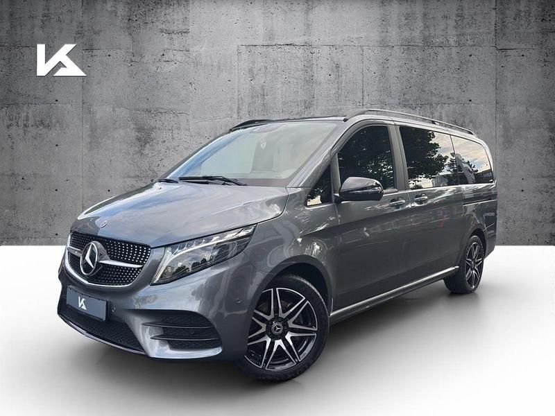 Salenit grau Gebraucht 2023 Mercedes V250 AMG line Van / Kleinbus | 59.900 € (Fairer Preis) - Bild 1/4
