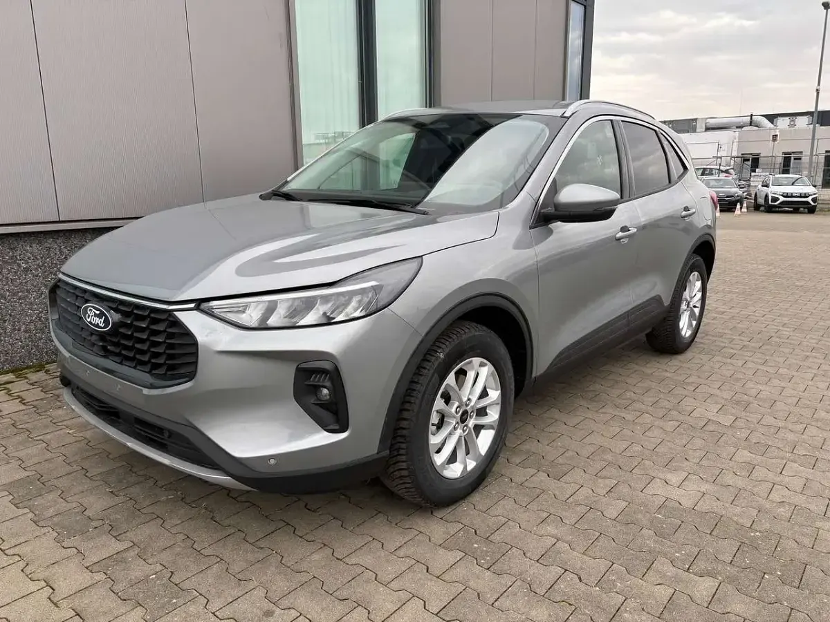 Neu Ford Kuga Titanium 186 PS (136 kW) 2025 Wählbar SUV