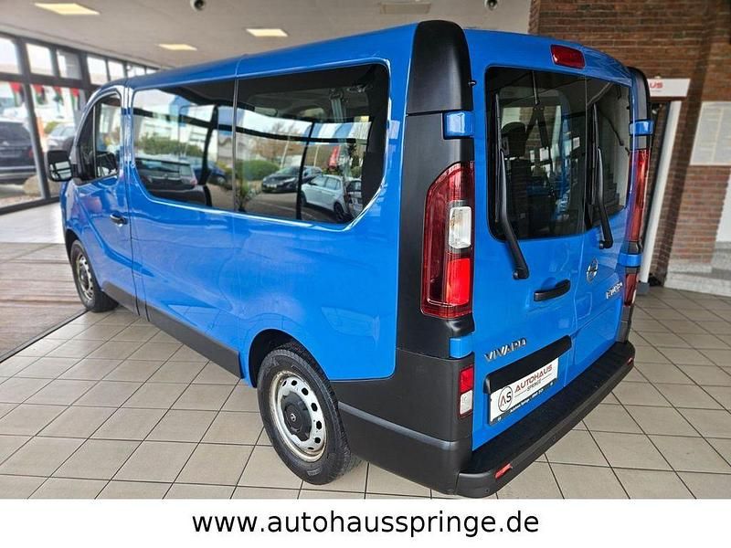 Gebraucht Opel Vivaro 125 PS (91 kW) 2017 Blau Van / Kleinbus