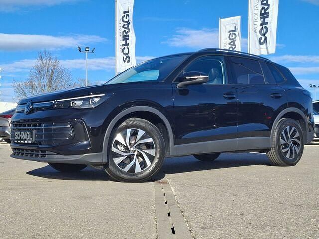 Gebraucht VW Tiguan Life 150 PS (110 kW) 2025 Deep black perleffekt SUV