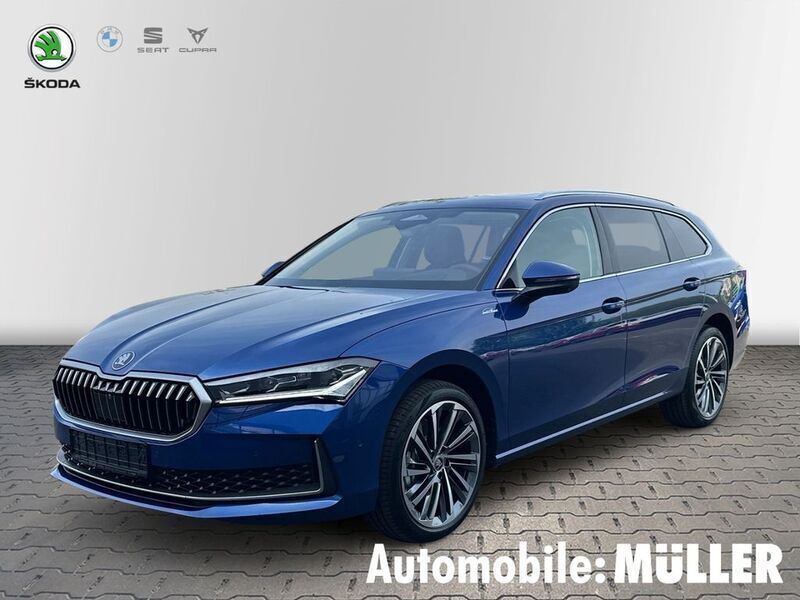 Blau Neu 2025 Skoda Superb LAURIN & KLEMENT Kombi | 56.790 € (Teuer) - Bild 1/4
