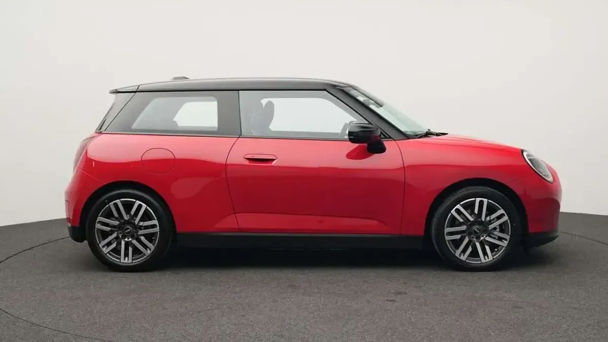 Gebraucht Mini Cooper Classic 135 kW (184 PS) 2025 Rot Kleinwagen