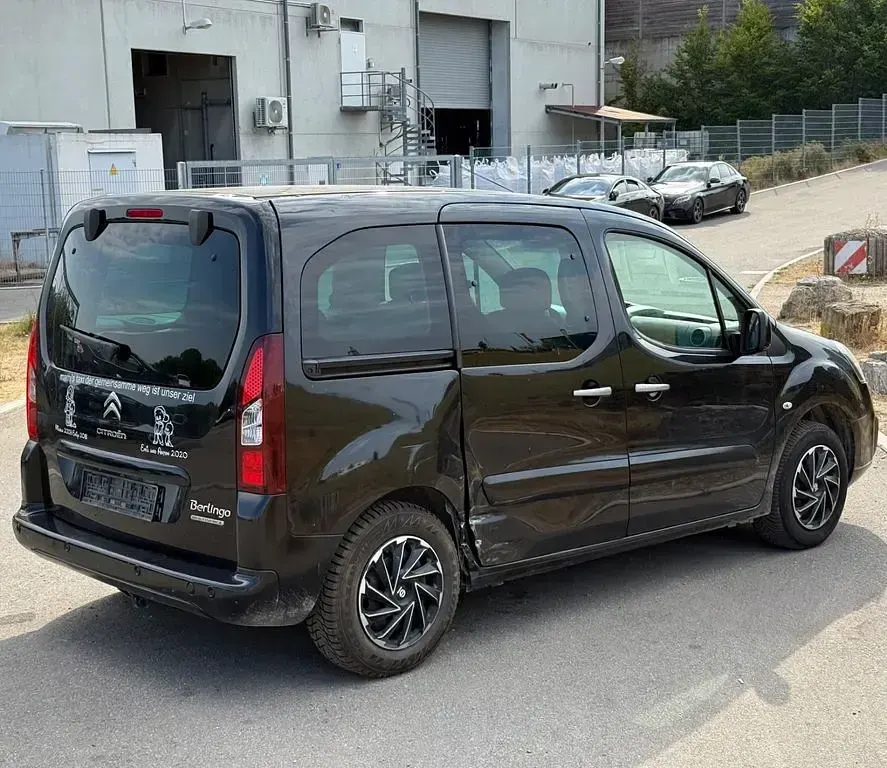 Gebraucht Citroën Berlingo 98 PS (72 kW) 2016 Schwarz Van / Kleinbus