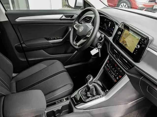 Gebraucht VW T-Roc Life 110 PS (80 kW) 2023 Pure white SUV