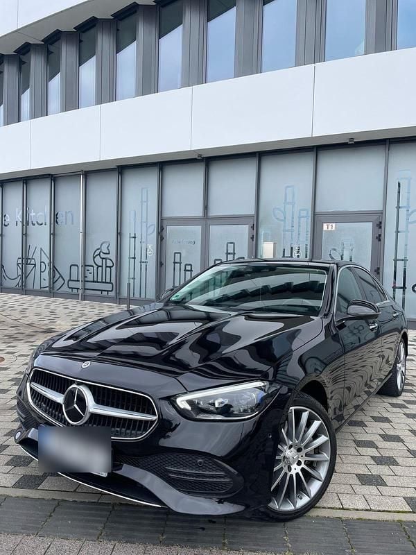 Schwarz Gebraucht 2022 Mercedes C300 Limousine | 34.950 € (Superpreis) - Bild 1/4