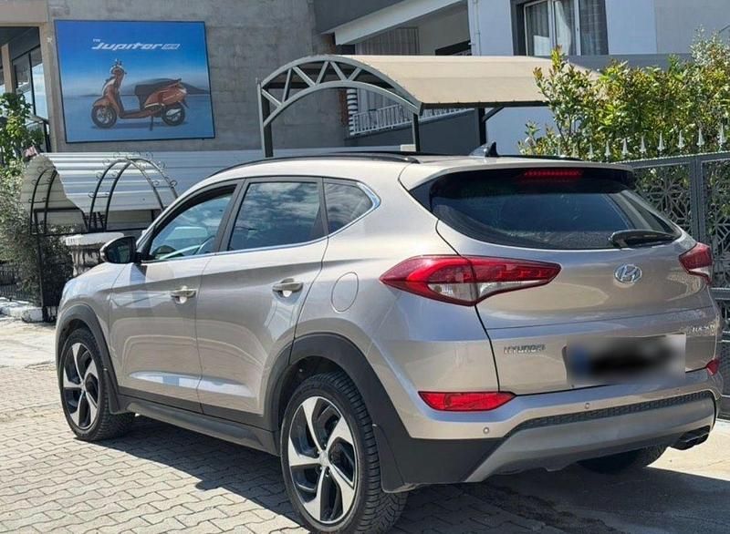 Gebraucht Hyundai Tucson Passion 177 PS (130 kW) 2017 Beige SUV