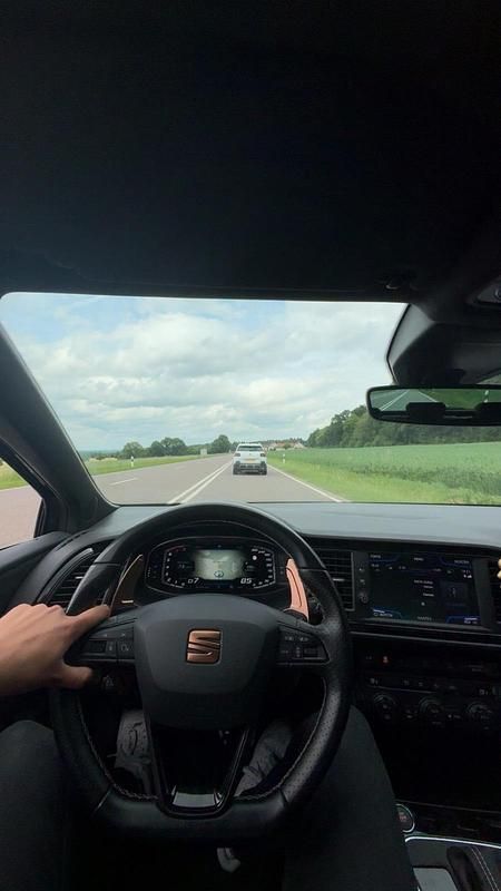 Schwarz Gebraucht 2020 Cupra Leon Coupé | 26.800 € (Etwas zu teuer) - Bild 1/4