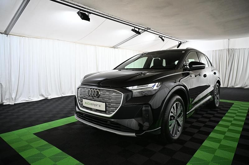 Neu Audi Q4 e-tron Advanced 125 kW (170 PS) 2025 Schwarz SUV