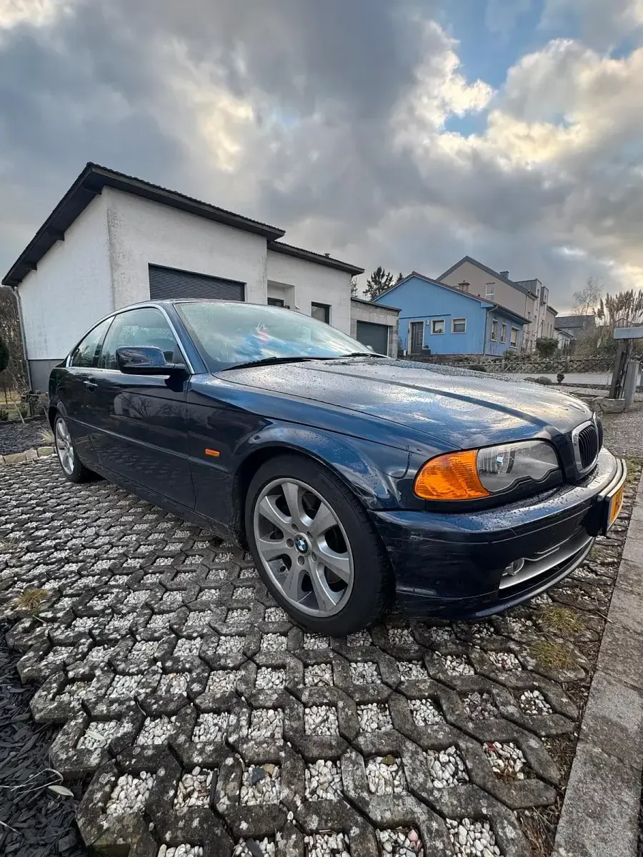 Używany BMW 330 231 KM (169 kW) 2001 Niebieski Coupe