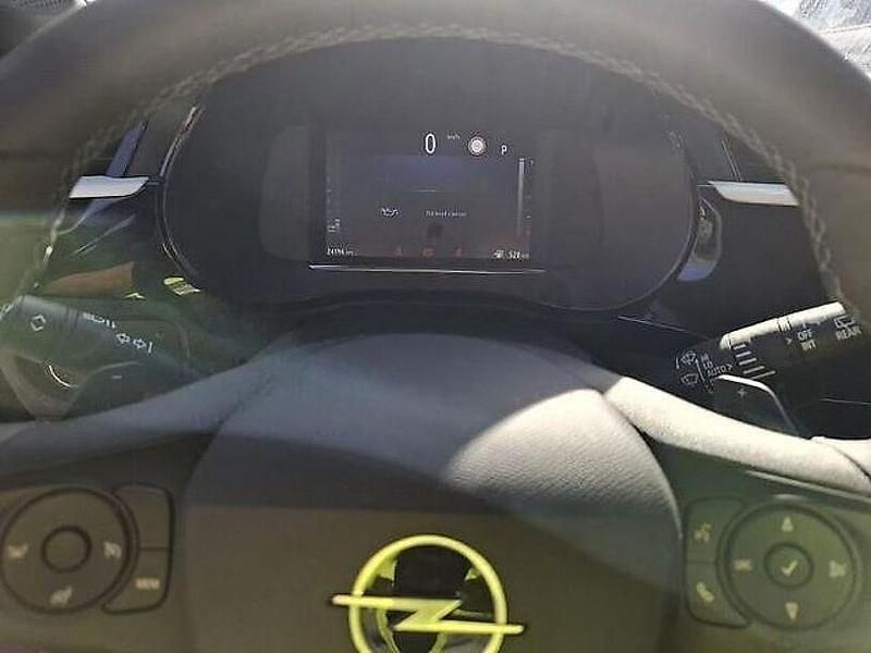 Gebraucht Opel Corsa 101 PS (74 kW) 2025 Lackierung peperoncino red/typ Kleinwagen