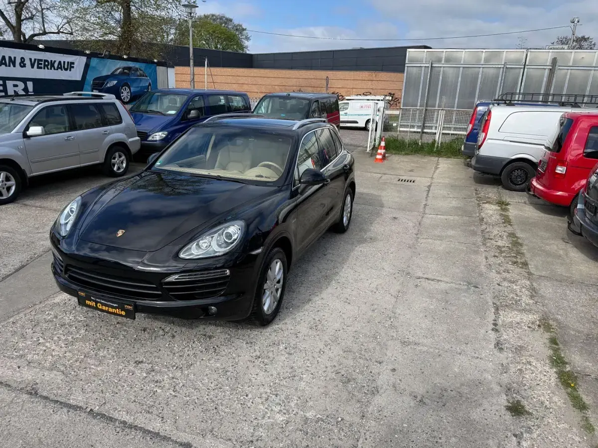 Gebraucht Porsche Cayenne 245 PS (180 kW) 2012 Schwarz SUV
