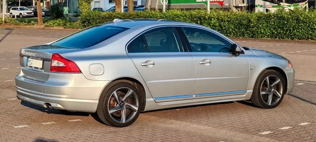 Gebraucht Volvo S80 181 PS (133 kW) 2014 Silber Limousine