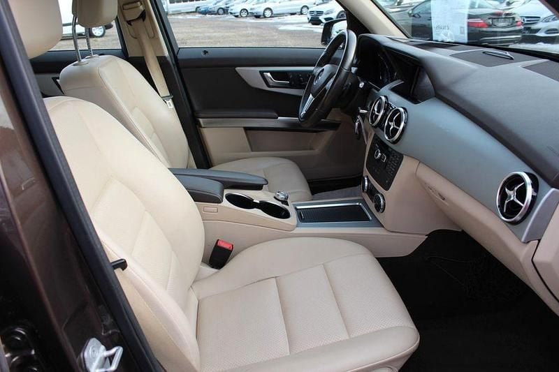 Gebraucht Mercedes GLK250 AMG 204 PS (150 kW) 2013 Braun SUV