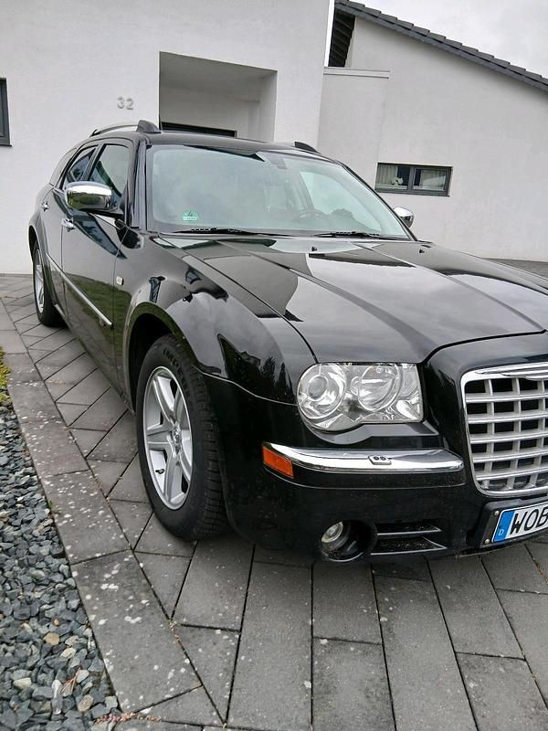 Schwarz Gebraucht 2008 Chrysler 300C Kombi | 8.900 € (Teuer) - Bild 1/4