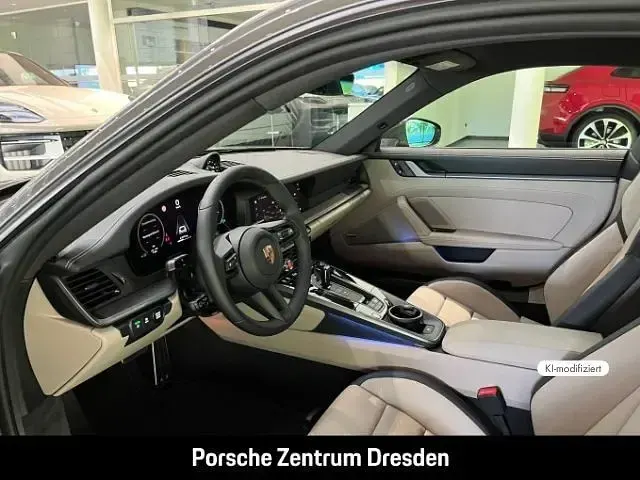 Neu Porsche 911 Carrera 394 PS (289 kW) 2026 Aventuringrünmetallic Coupé