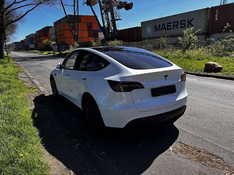 Gebraucht Tesla Model Y RWD 219 kW (299 PS) 2024 SUV