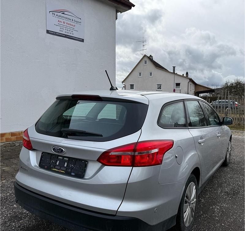 Usata Ford Focus 120 CV (88 kW) 2017 Argento Station wagon