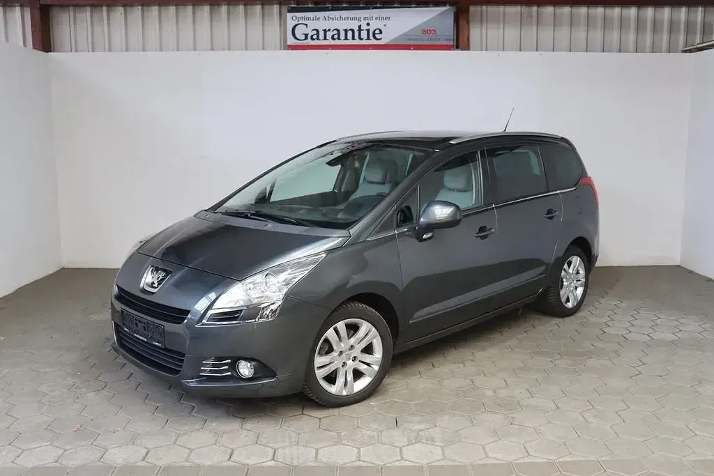 Gebraucht Peugeot 5008 Platinum 150 PS (110 kW) 2010 Grau Van / Kleinbus