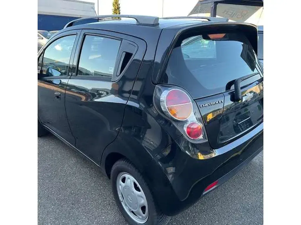 Second-hand Chevrolet Spark LS 82 CP (60 kW) 2012 Negru Hatchback