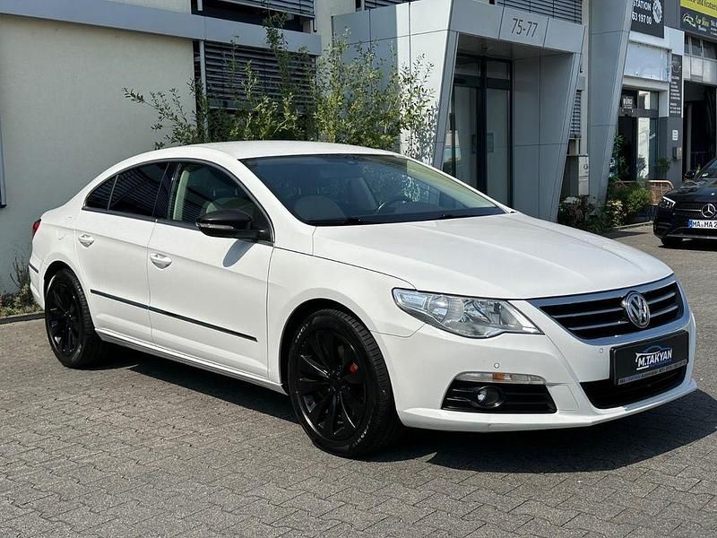 Gebraucht VW Passat Basis 140 PS (102 kW) 2011 Weiß Limousine