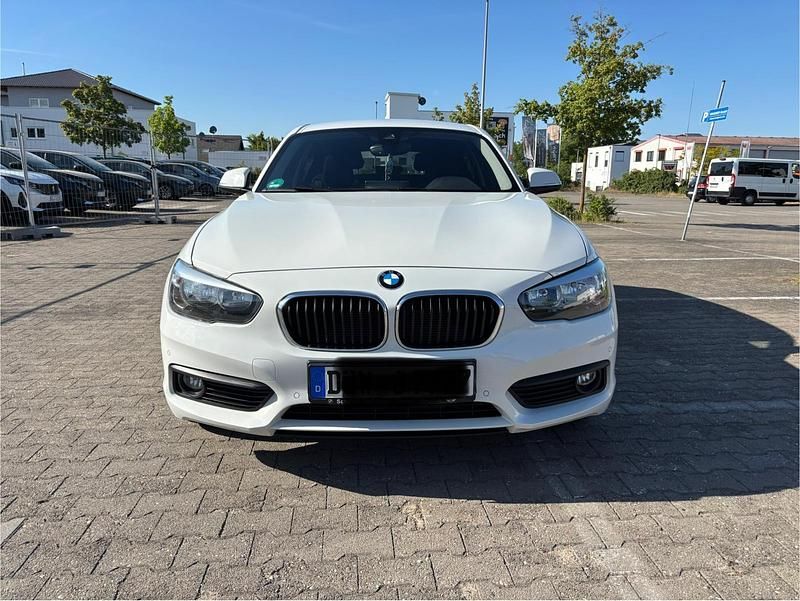 Gebraucht BMW 116 Advantage 116 PS (85 kW) 2018 Weiß Kleinwagen