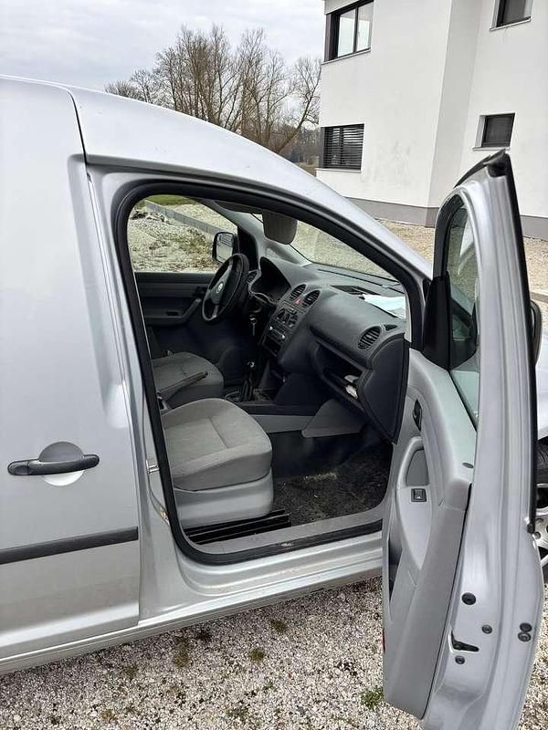Gebraucht VW Caddy 80 PS (58 kW) 2008 Silber Van / Kleinbus