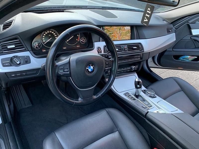 Gebraucht BMW 530 258 PS (189 kW) 2014 Silber Limousine