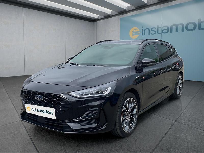 Schwarz Gebraucht 2022 Ford Focus Kombi | 22.749 € (Fairer Preis) - Bild 1/4