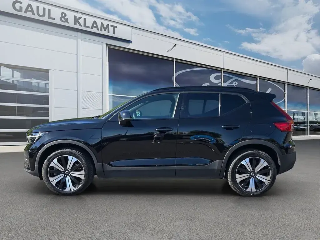 Gebraucht Volvo XC40 Core 169 kW (231 PS) 2023 Black solid (stone) / solid SUV