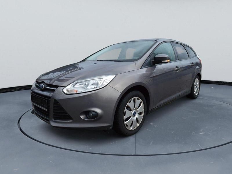 Gebraucht Ford Focus 125 PS (91 kW) 2013 Braun Kombi