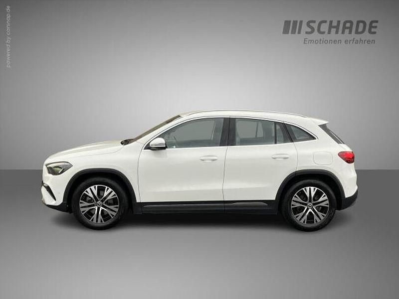 Gebraucht Mercedes GLA220 Progressive 190 PS (139 kW) 2024 Weiß SUV