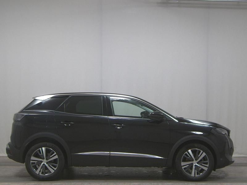 Lackierung schwarz perla nera/metallic klarlack Gebraucht 2023 Peugeot 3008 Allure SUV | 21.480 € (Superpreis) - Bild 1/4