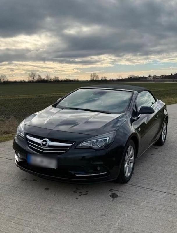 Schwarz Gebraucht 2013 Opel Cascada Innovation Cabrio | 9.500 € (Fairer Preis) - Bild 1/4
