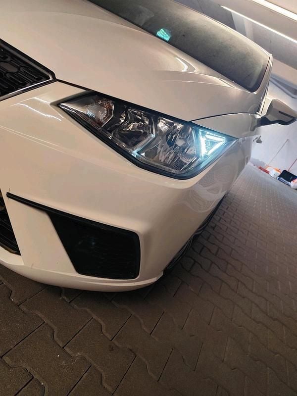 Gebraucht Seat Ibiza 95 PS (69 kW) 2019 Weiß Kleinwagen
