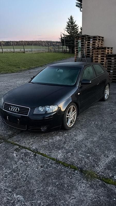 Schwarz Gebraucht 2004 Audi A3 Kleinwagen | 1.400 € (Guter Preis) - Bild 1/4