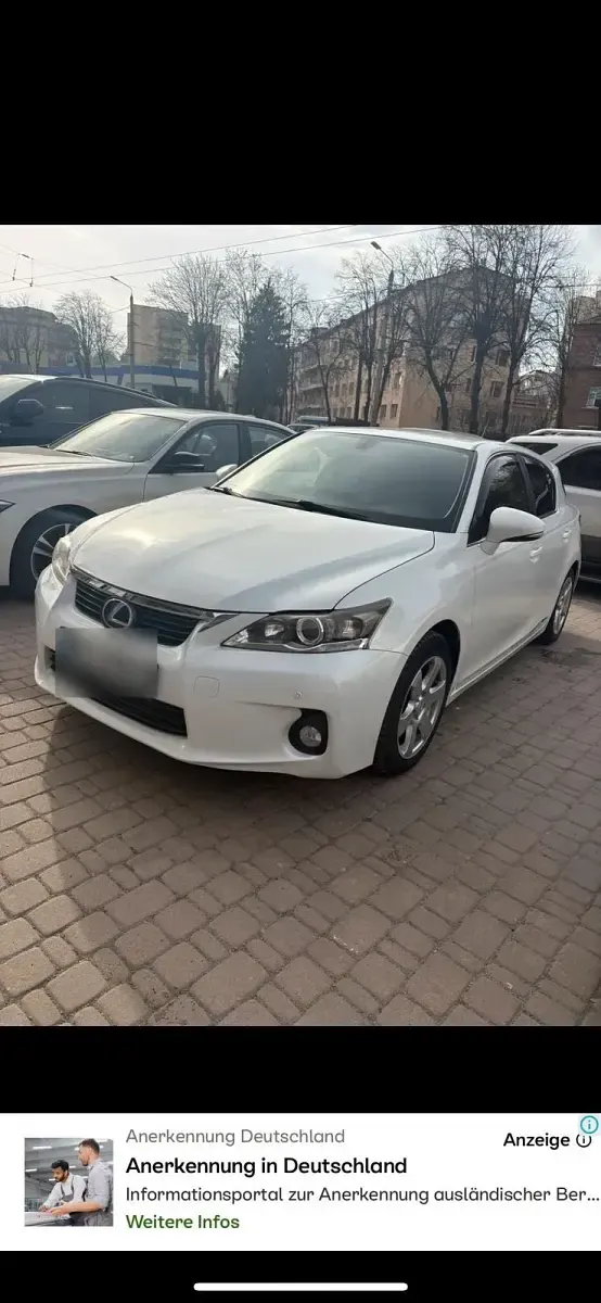 Second-hand Lexus CT200h 136 CP (100 kW) 2011 Alb Berlinǎ