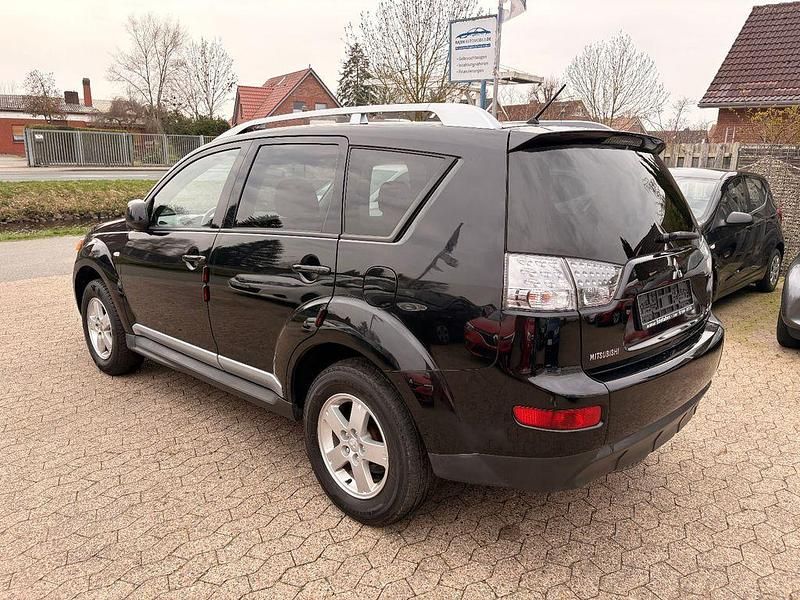 Gebraucht Mitsubishi Outlander 170 PS (125 kW) 2009 Schwarz SUV