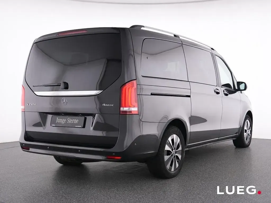 Gebraucht Mercedes V250 190 PS (139 kW) 2024 Grau Van / Kleinbus
